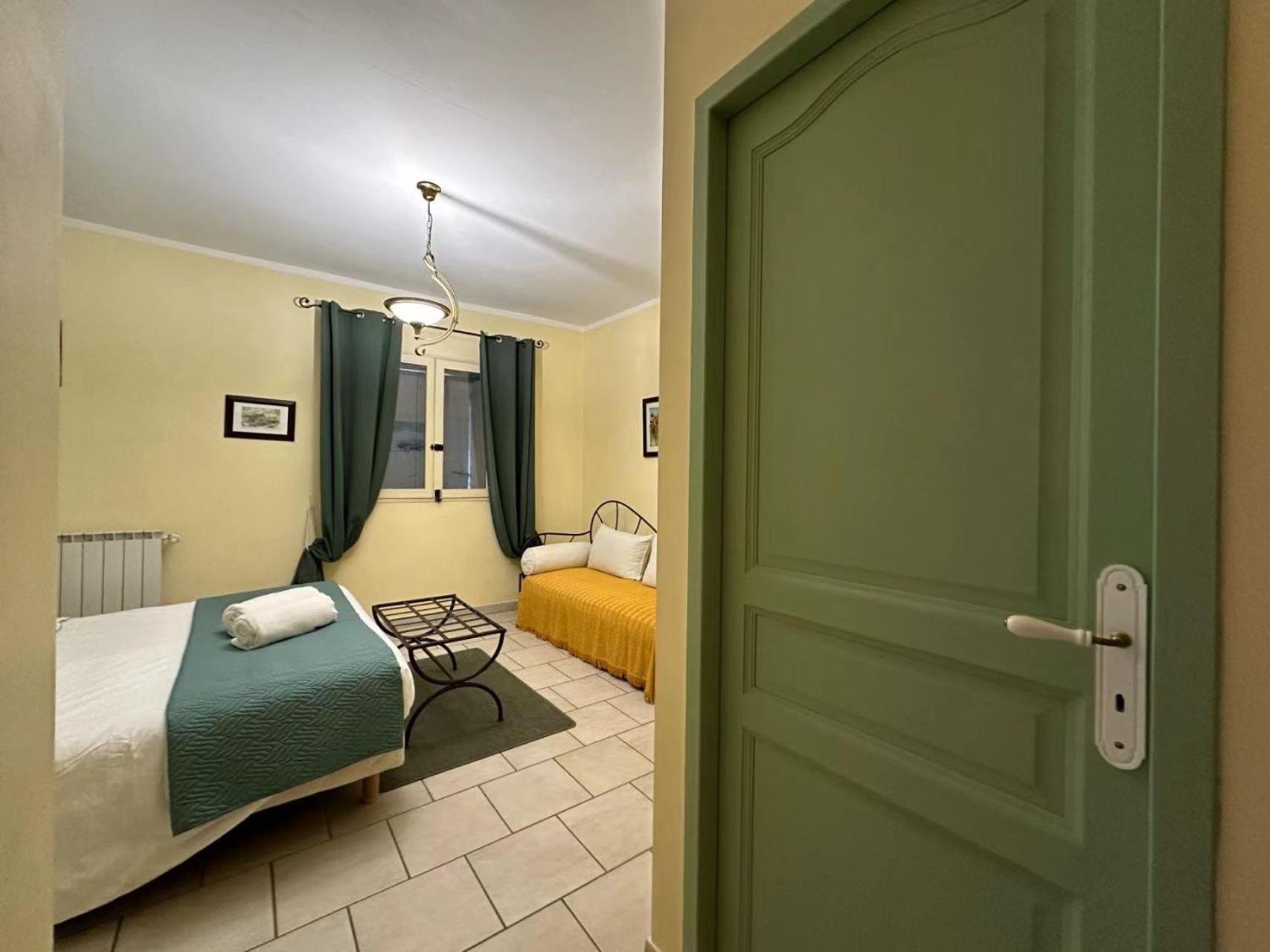 Mas De L'Estiou Apartment Monteux Exterior photo