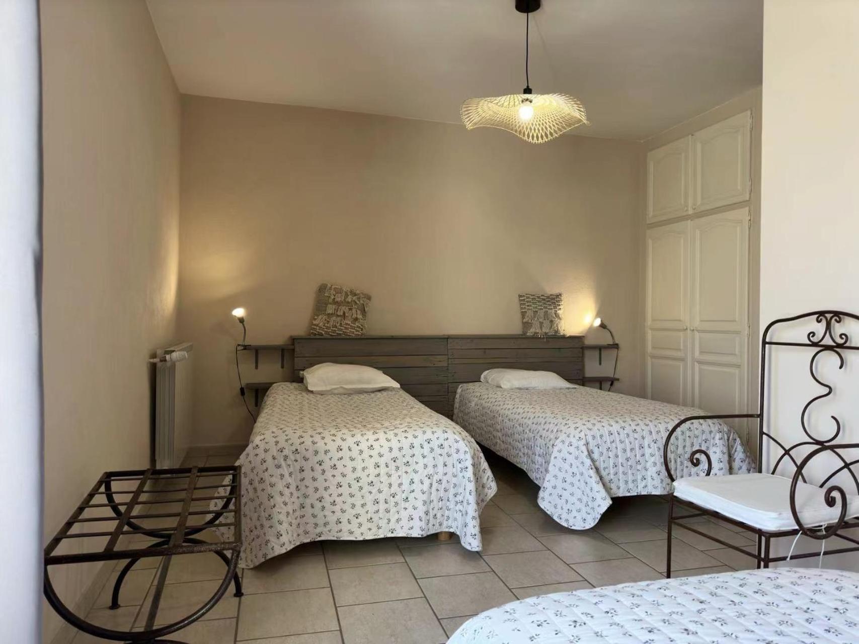 Mas De L'Estiou Apartment Monteux Exterior photo